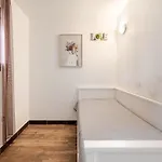 With Garden, Pool, Sea View And Parking Cannes