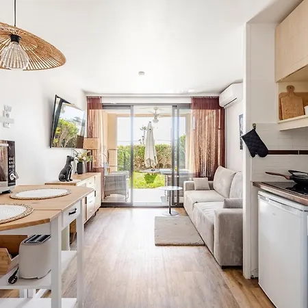 Appartement With Garden, Pool, Sea View And Parking Cannes