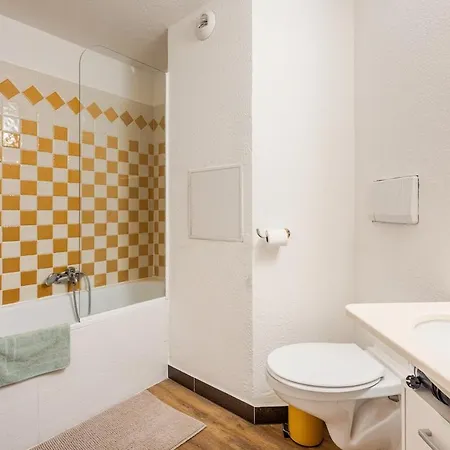 Apartament With Garden, Pool, Sea View And Parking