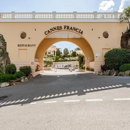 With Garden, Pool, Sea View And Parking * Cannes