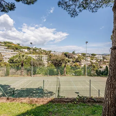 Apartament With Garden, Pool, Sea View And Parking