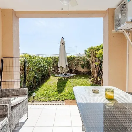 Apartament With Garden, Pool, Sea View And Parking Cannes